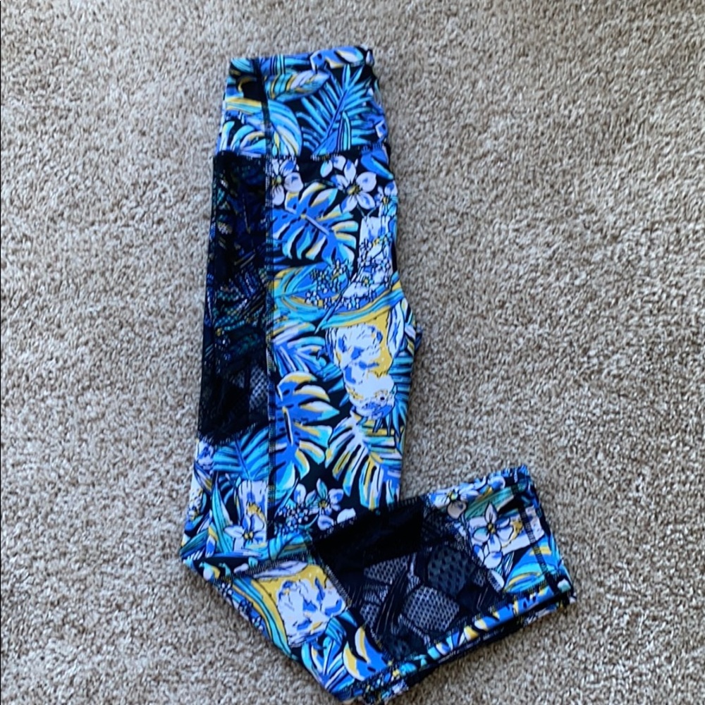 💥COTTON ON BODY 7/8 leggings💥